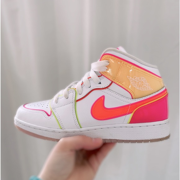 Edge Glow Neon Jordan Neon Nike Jordan